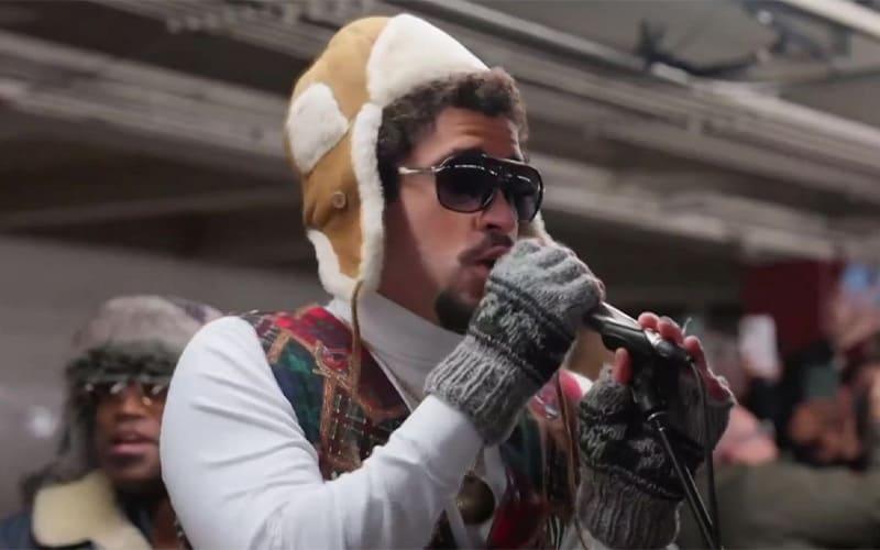 Image Bad Bunny consigue tercer No. 1 de ‘Debí Tirar Más Fotos’ en Latin Airplay